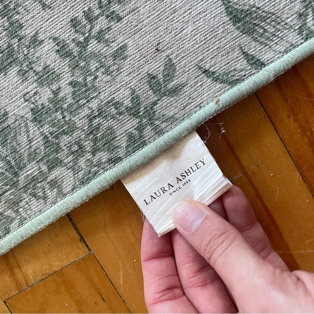 Set of two rugs!
